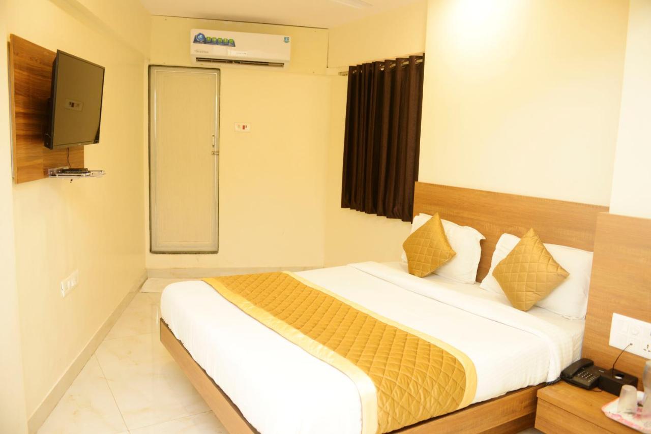 Hotel Ashyana - Near To Grant Road Station Mumbai Exterior photo